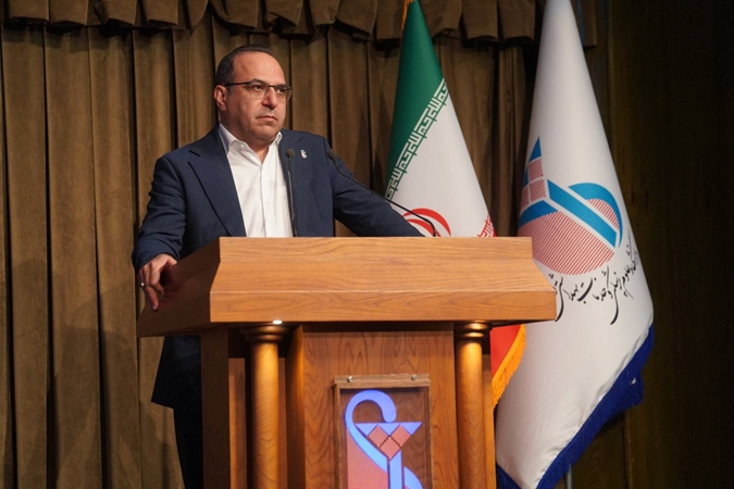 قدردانی رئیس دانشگاه علوم پزشکی ایران از بانوان دانشگاه؛ زنان، ستون‌های پنهان نظام سلامت